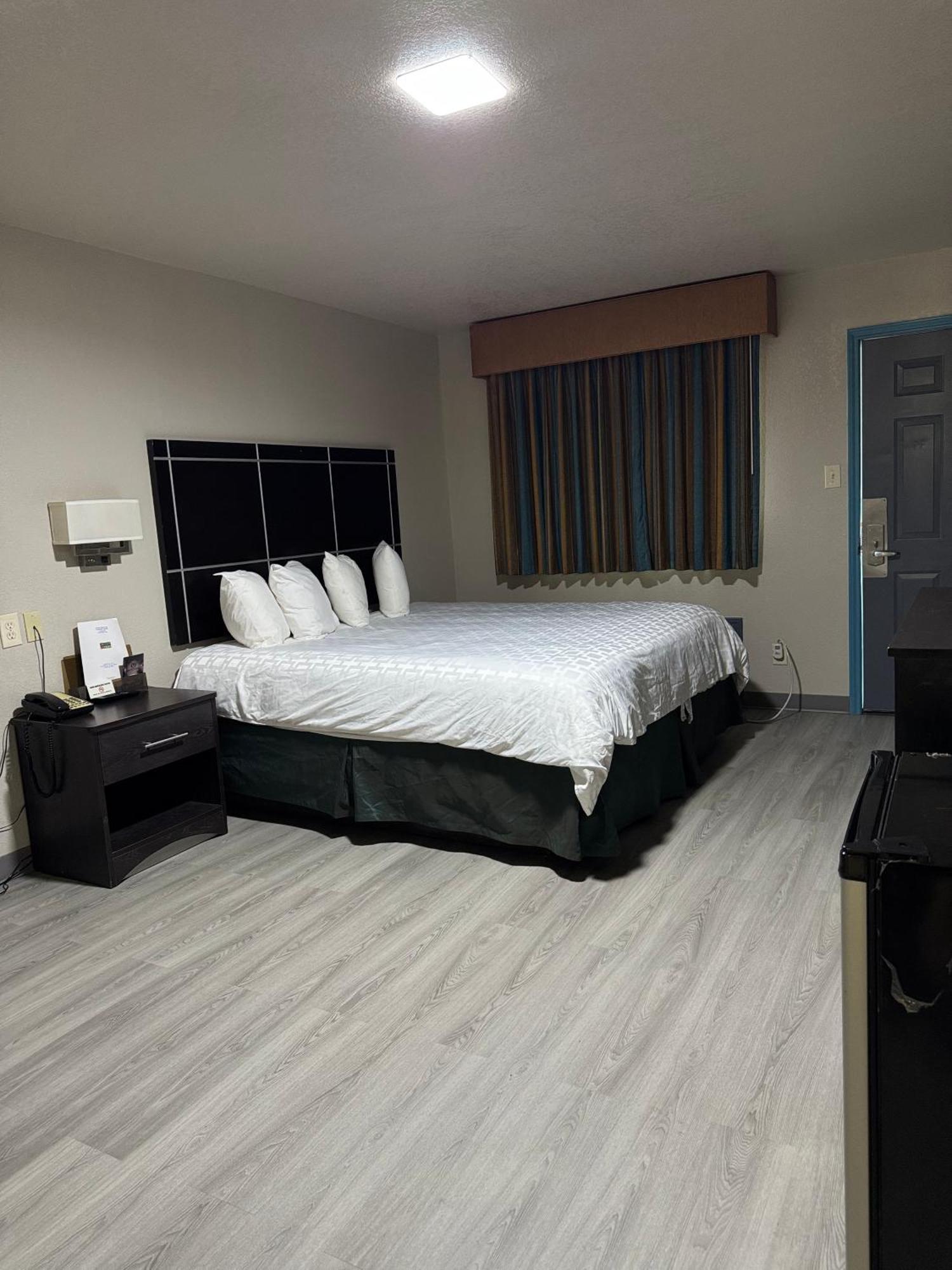 Executive Inn Crystal City Exteriér fotografie